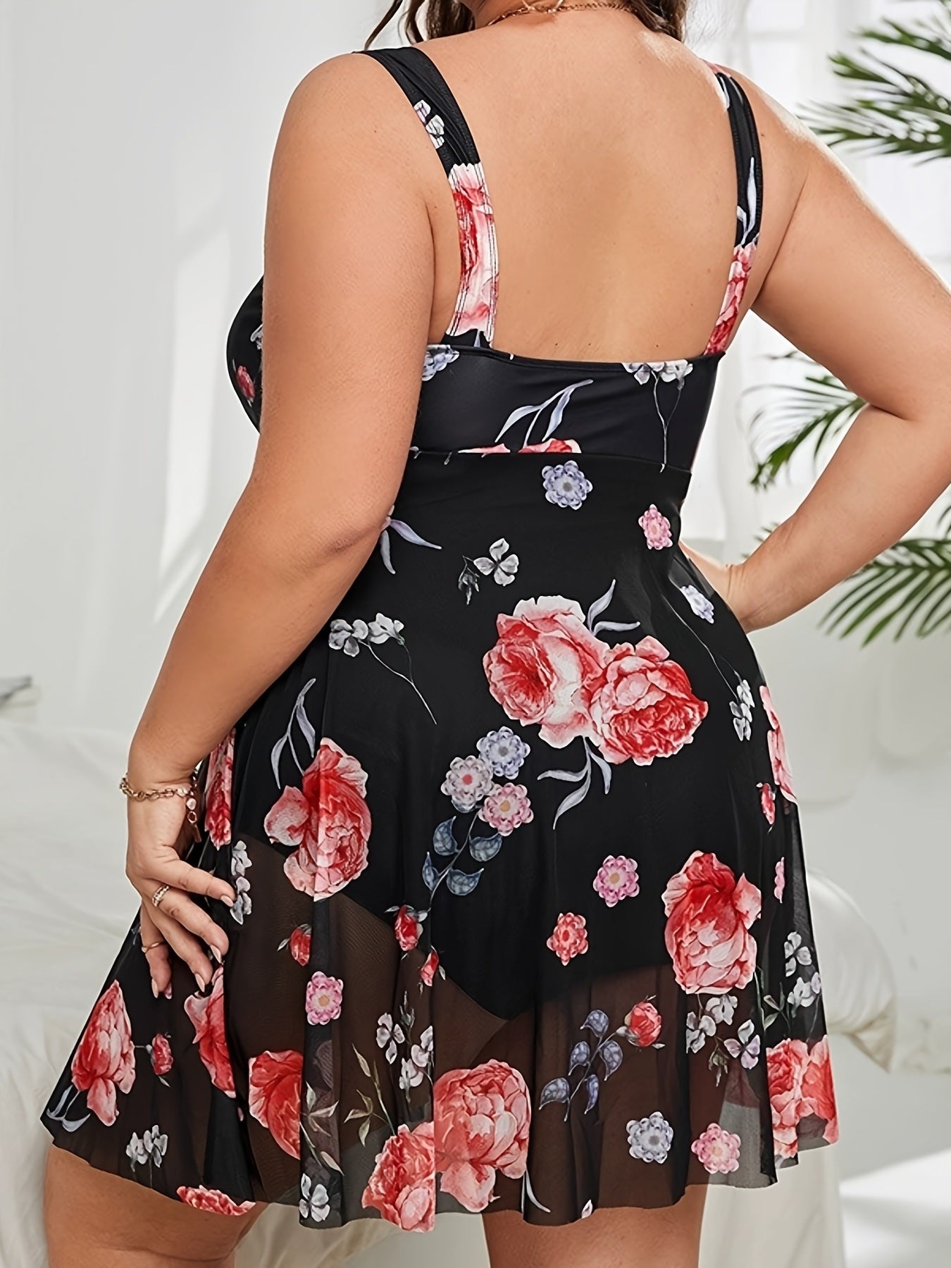 Plus Size Floral Trim Contrast Mesh Split Hem One Piece Swimsuit