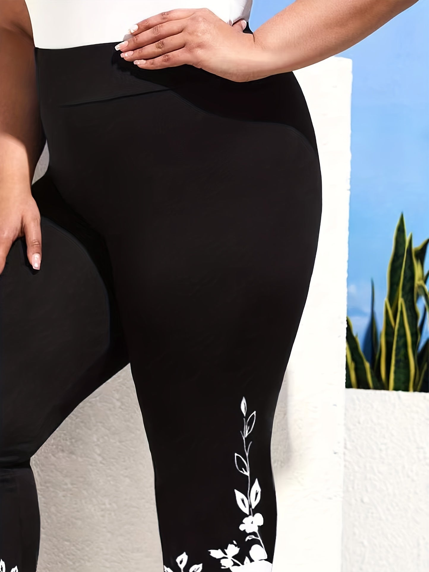 Women's Plus Floral Print Cut Out High Rise Stretch Leggings