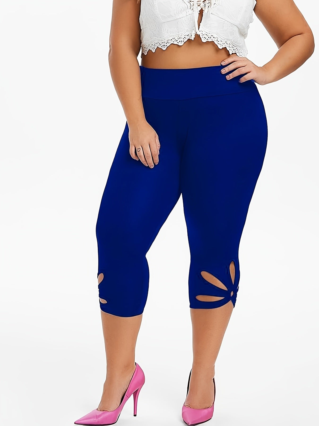 Plus Size High Rise Cut Out Capri Leggings